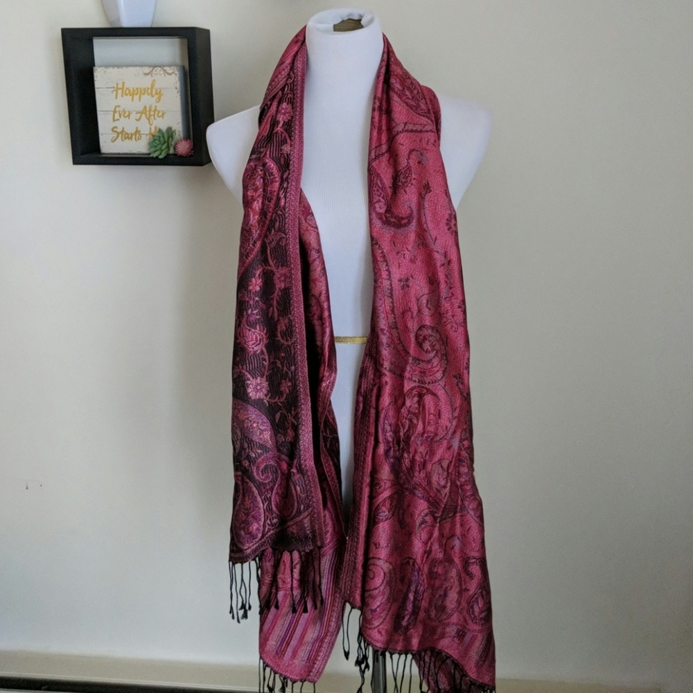 Soft Magenta Scarf with Fringe